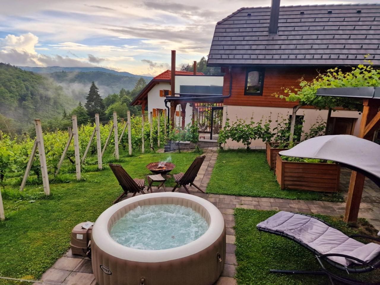 Vineyard Cottage Matej Trebnje Exterior photo